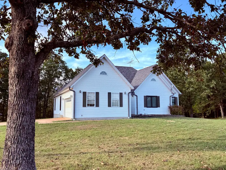 15306 Bucyrus Drive, Bucyrus, MO 65444 - Image #2