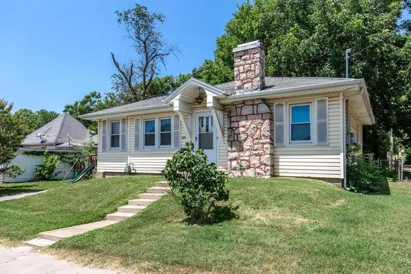 521 W Locust Street, Springfield, MO 65803