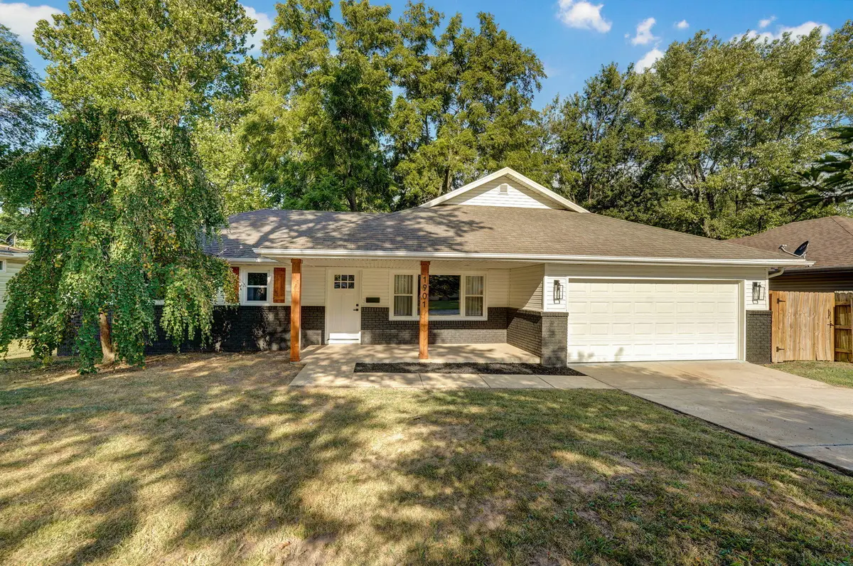 1901 S Sieger Drive, Springfield, MO 65804 - Image #1