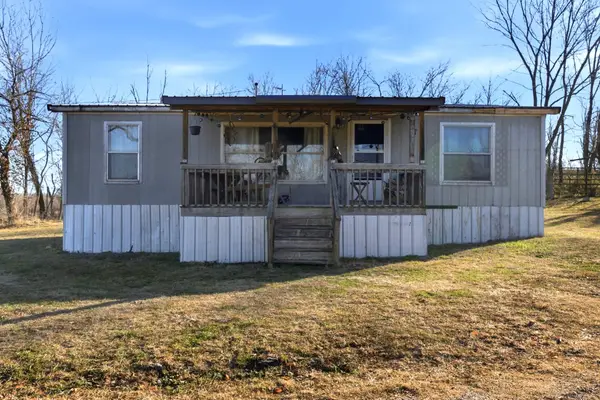 402 State Highway 142, Bakersfield, MO 65609