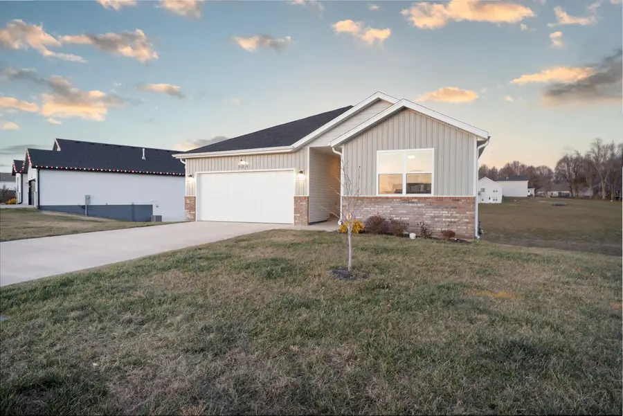 504 N Cheyenne Valley Road, Nixa, MO 65714 - Image #2