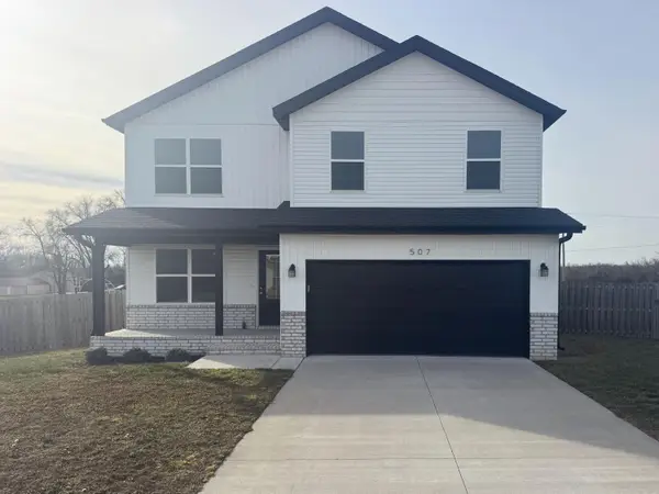 507 N Pine Leaf Road, Nixa, MO 65714