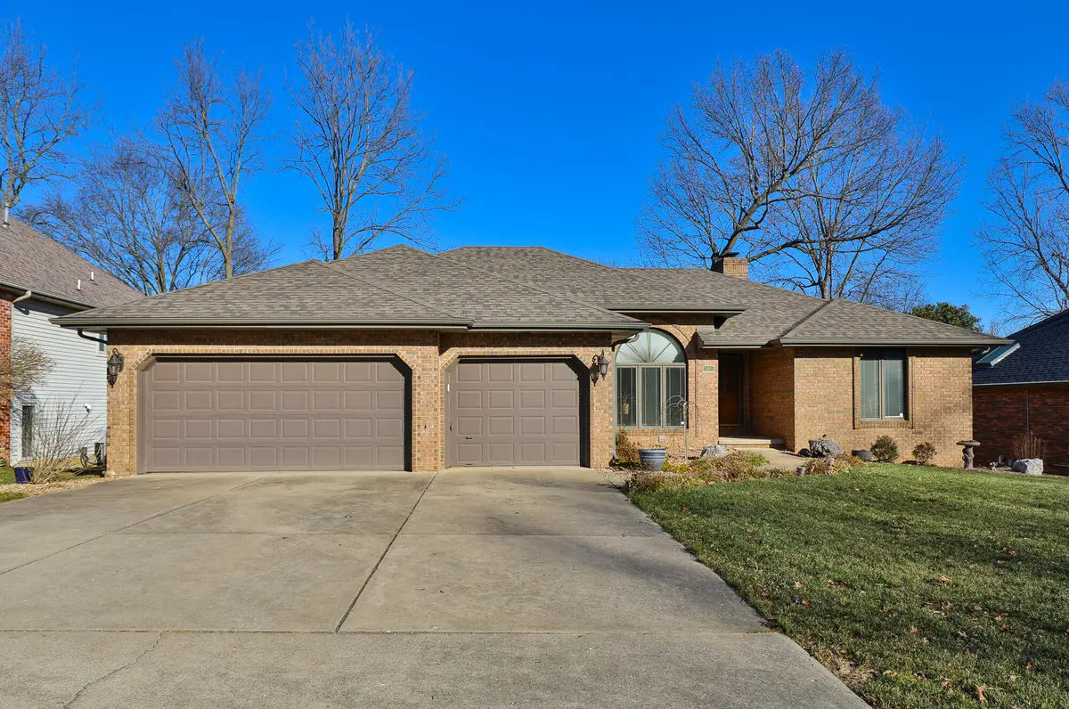 3901 E Kingsbury Street, Springfield, MO 65809 - #1