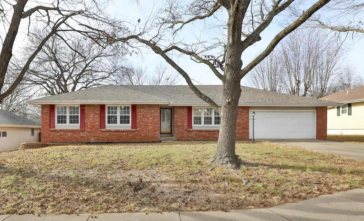 5725 S Dollison Avenue, Springfield, MO 65810 - #1