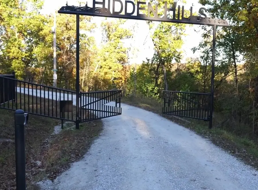 3875 S 75th Road, Dunnegan, MO 65640 - Image #2