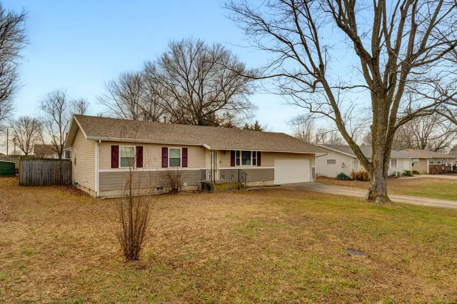 308 W Alice Street, Mount Vernon, MO 65712 - Image #2