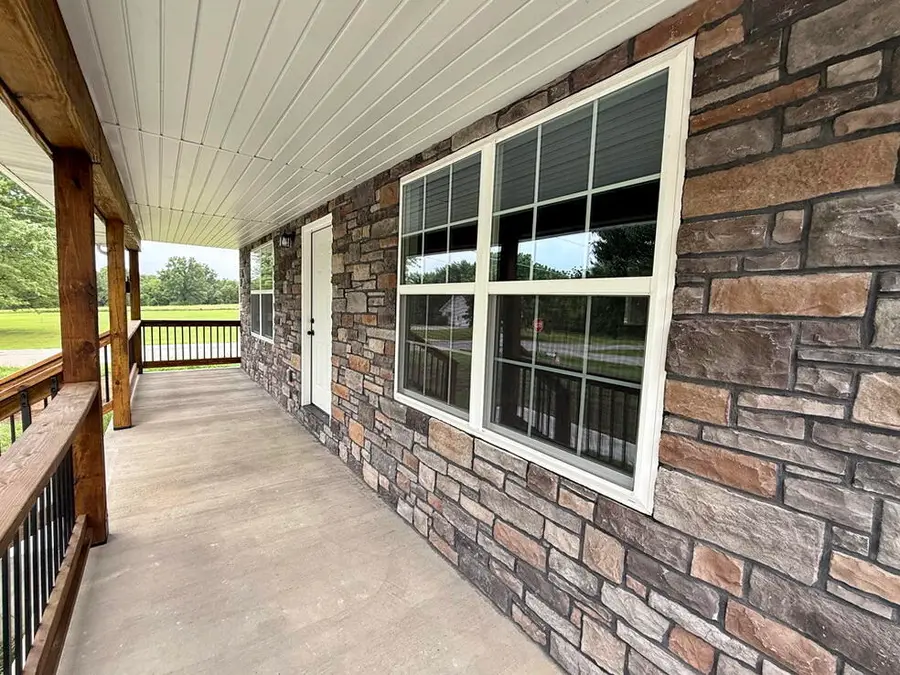 1712 S Jackson Street, El Dorado Springs, MO 64744 - #3