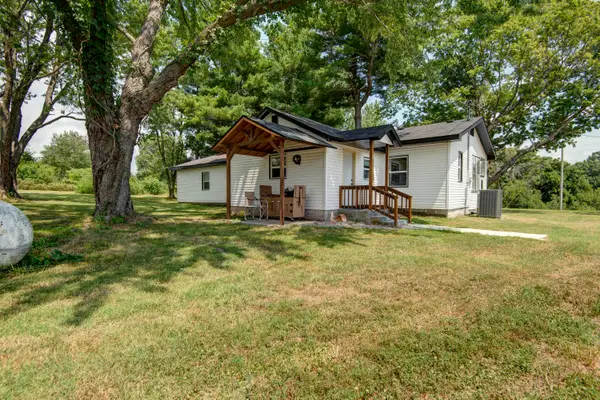 1247 State Hwy N, Clever, MO 65631