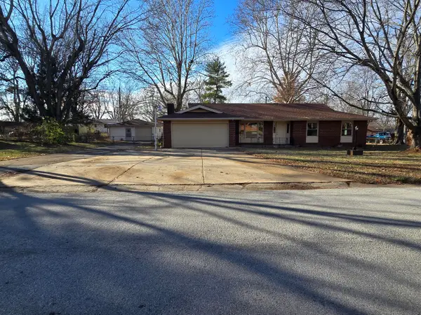 4321 S Ridgecrest Drive, Springfield, MO 65810