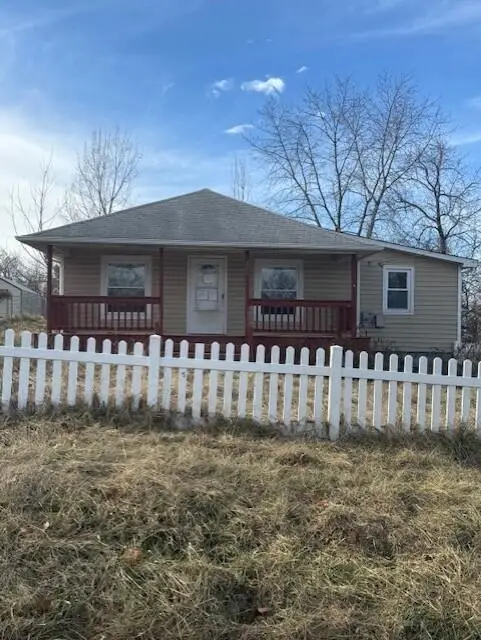 215 Warren Street, Richland, MO 65556