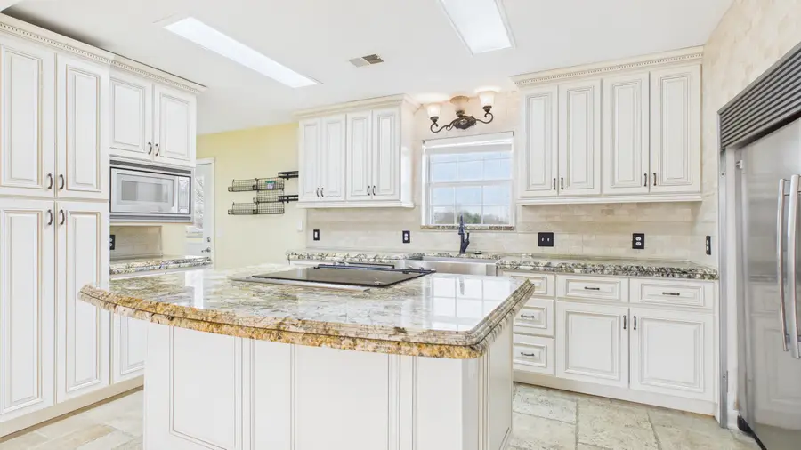 170 Country View Road, North Galloway, MO 65669 - #3