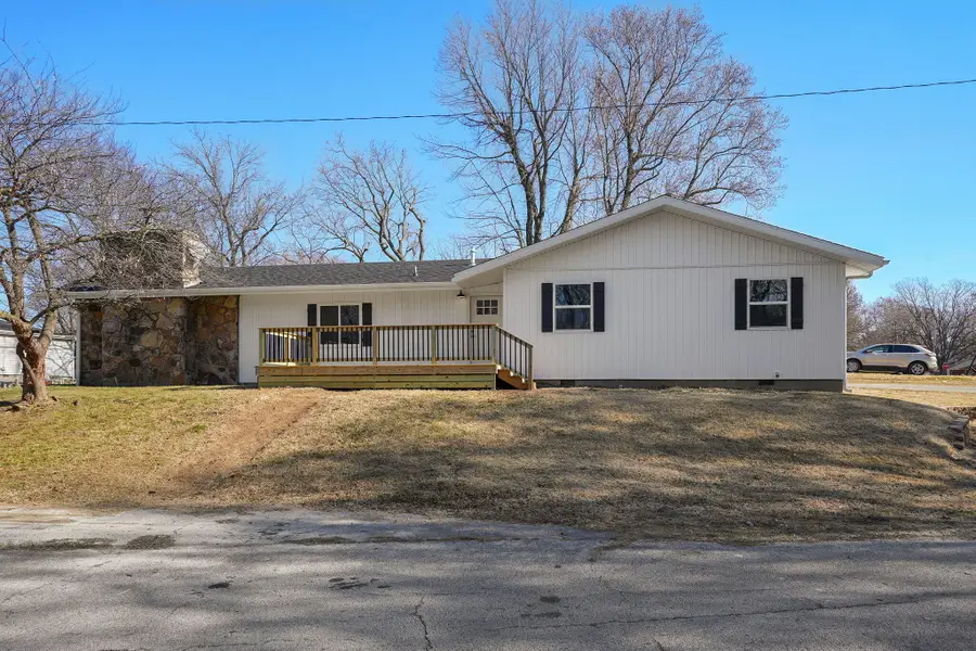520 King Street, Mount Vernon, MO 65712 - #2