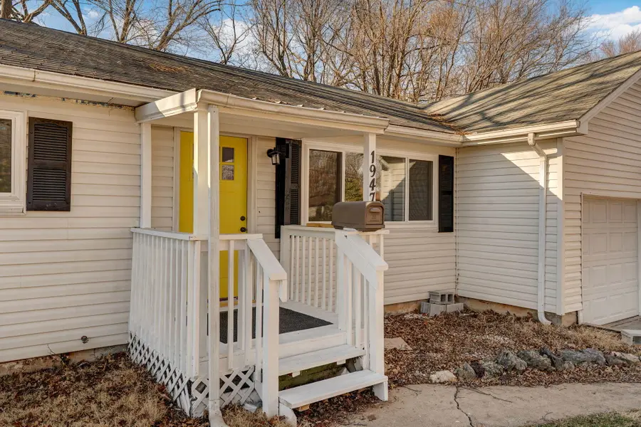 1947 S Fort Avenue, Springfield, MO 65807 - Image #2