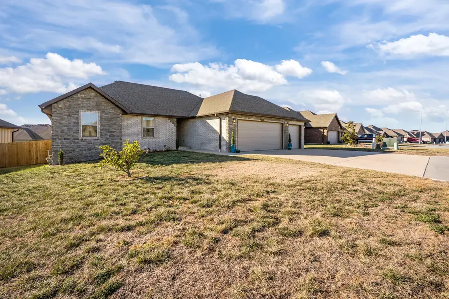 659 N Maplewood Hills Road, Nixa, MO 65714 - Image #3