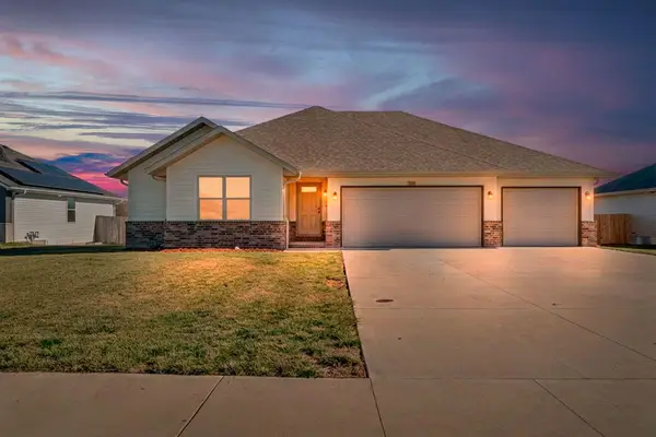 508 Stella Court, Willard, MO 65781