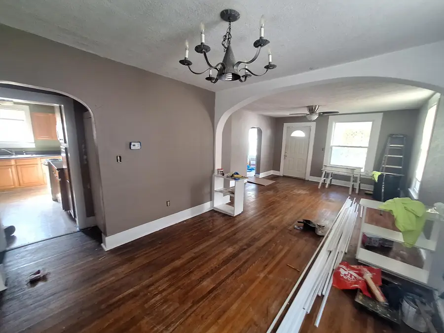 1110 N Warren Avenue, Springfield, MO 65802 - Image #3