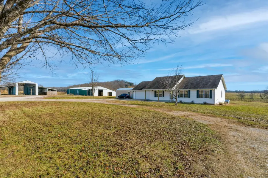 172 E 316th Road, Humansville, MO 65674 - Image #2