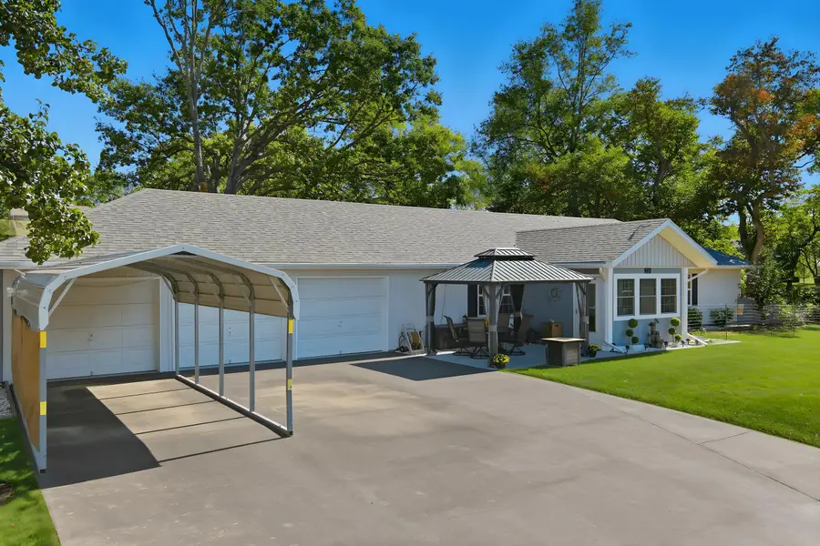 226 Hunt Club Circle, Galena, MO 65656 - Image #3