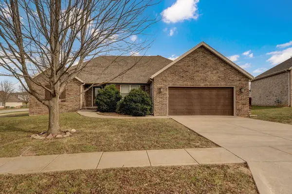 1124 N Bluegill Street, Nixa, MO 65714
