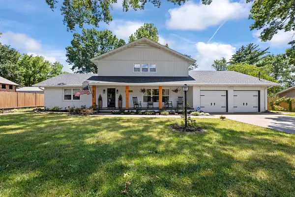 102 W Bennett Street, Nixa, MO 65714