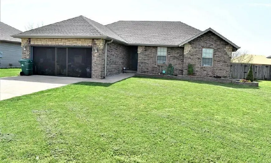 1204 Aaron Avenue, Monett, MO 65708 - Image #3