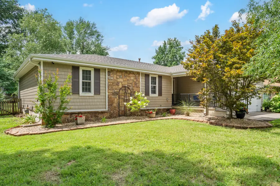 1120 E Oak Tree Lane, Springfield, MO 65810 - Image #2