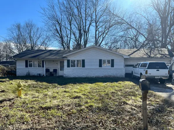 1538 E Lindberg Street, Springfield, MO 65804