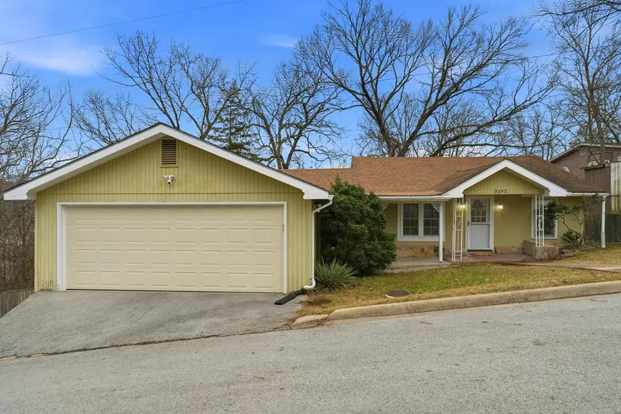 3292 Maple Street, Hollister, MO 65672 - Image #2