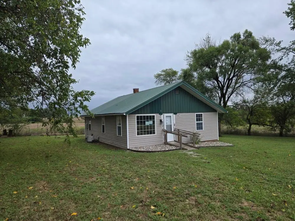 8 Slater Road, Buffalo, MO 65622 - Image #1