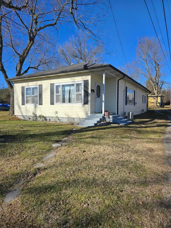 406 W Wishart Street, Monett, MO 65708