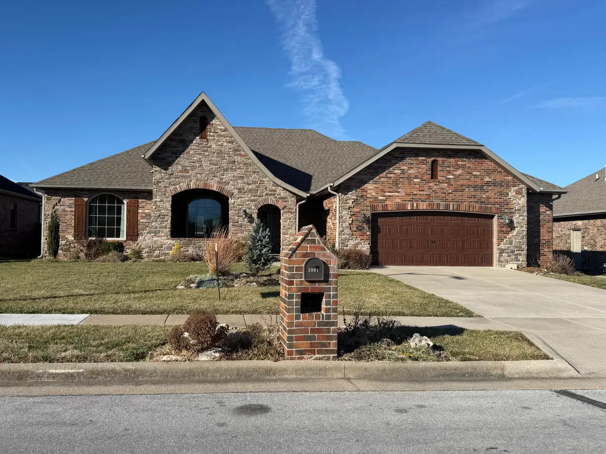 3861 N Slavens Avenue, Springfield, MO 65803 - Image #1