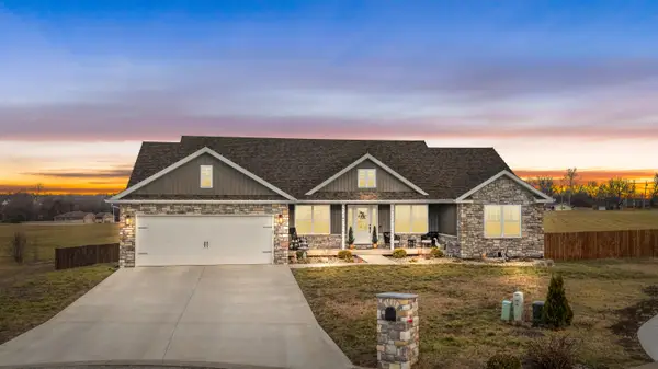 2025 Diego Court, Bolivar, MO 65613