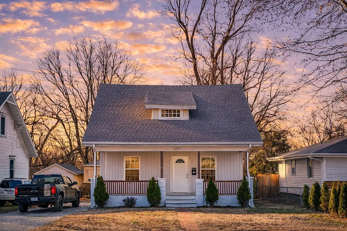 2237 N Franklin Avenue, Springfield, MO 65803 - Image #1