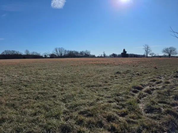 Address Withheld By Seller, Seymour, MO 65746