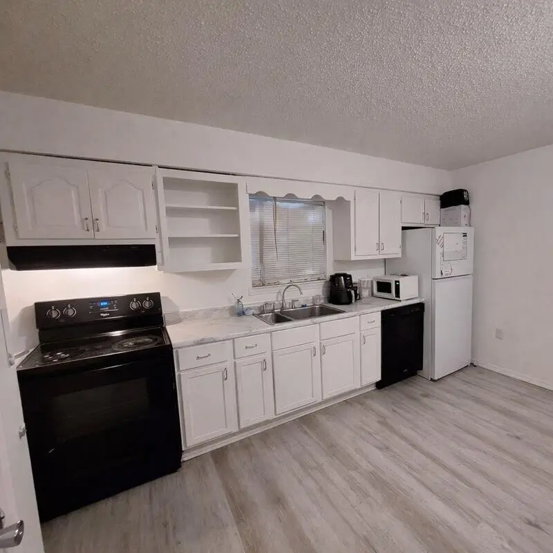 944 W Division Street, Springfield, MO 65803 - Image #3