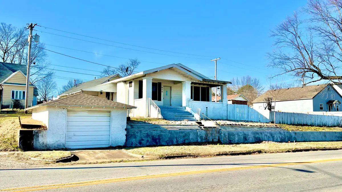 212 N Central Avenue, Monett, MO 65708 - Image #1