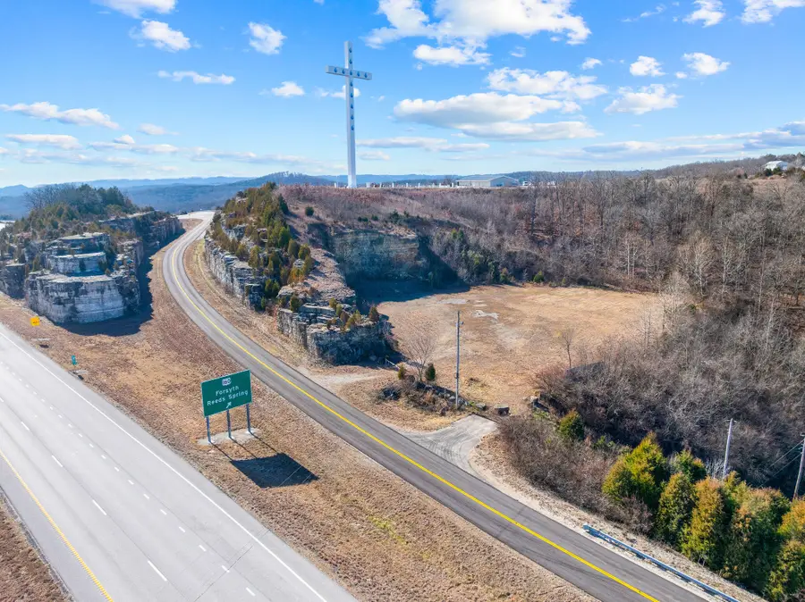 6041 N Us Highway 65, Walnut Shade, MO 65771 - Image #2