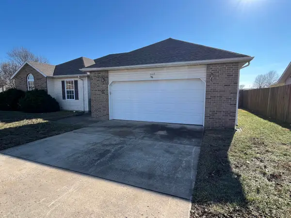 1113 Woodland Ridge Drive, Monett, MO 65708