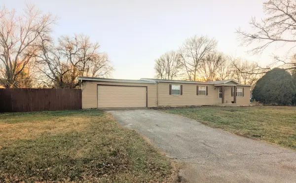 2700 E Horning Street, Springfield, MO 65802