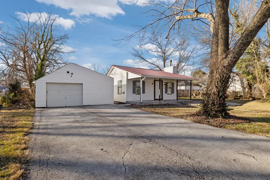 1921 N Lonepine Avenue, Springfield, MO 65803 - Image #2