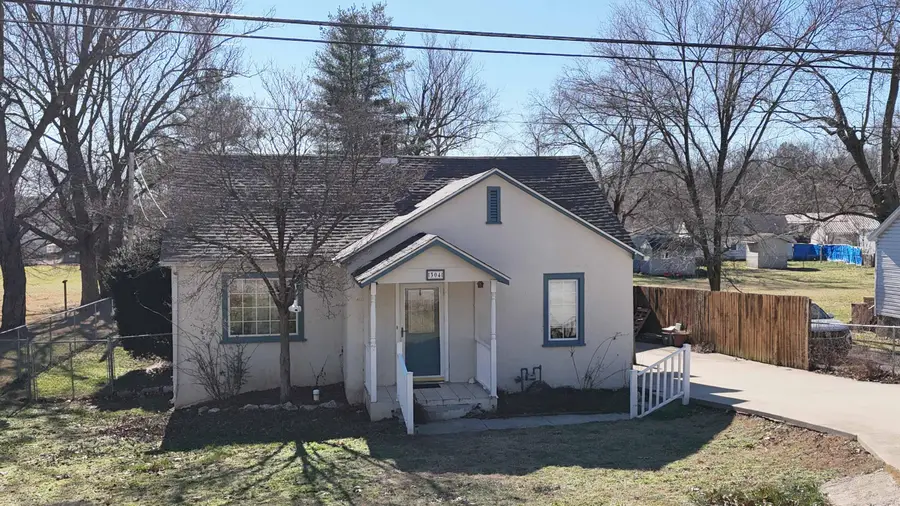 304 West 14th Street, Cassville, MO 65625 - Image #2