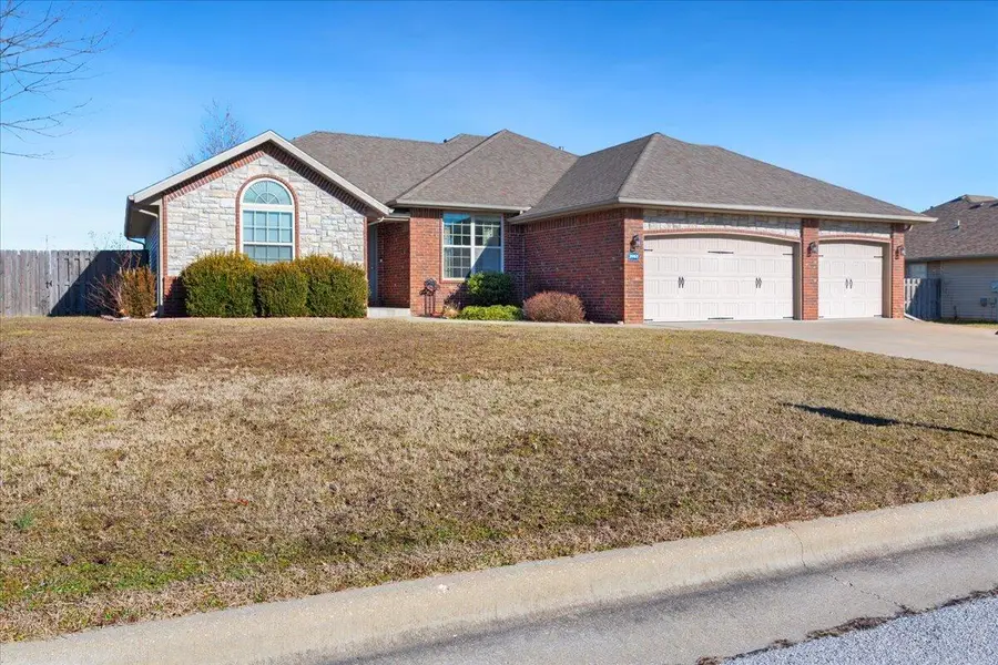 3963 W Tall Pine Court, Springfield, MO 65810 - #2