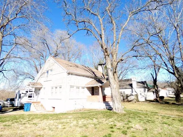 202 N Hemphill Street, Crane, MO 65633 - Image #3