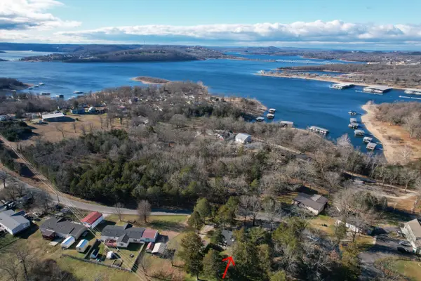 1068 Gobblers Mountain Road, Branson West, MO 65737