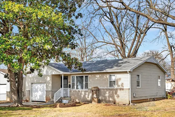 3035 W College Street, Springfield, MO 65802