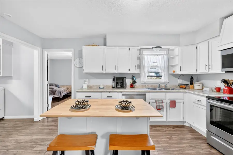 3035 W College Street, Springfield, MO 65802 - Image #2