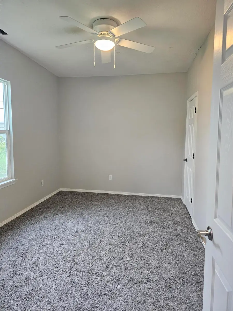 1307 E Locust Street, Springfield, MO 65803 - #2