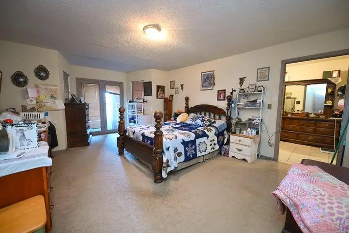 610 S Highway Ee Highway, El Dorado Springs, MO 64744 - Image #2
