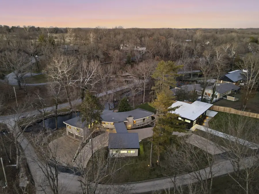 1318 S Jones Mill Lane, Springfield, MO 65809 - Image #3