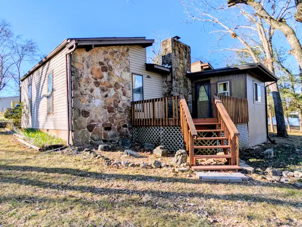 439 Driftwood Lane, Reeds Spring, MO 65737